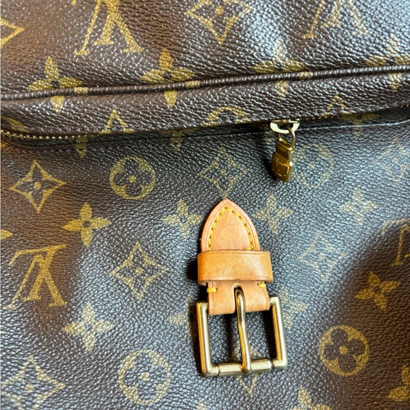 Louis Vuitton Monogram Canvas Montsouris GM backpack - Picture 3 of 16